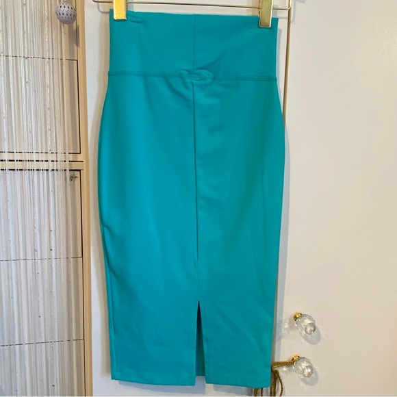 Bebe Blue Knit Pencil Skirt Size XS - Picture 2 of 15